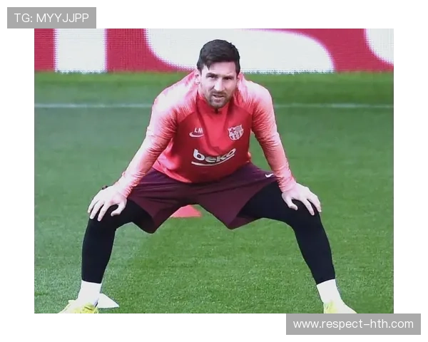 梅西重返巴萨引发热议 曼联签约新援增强进攻实力